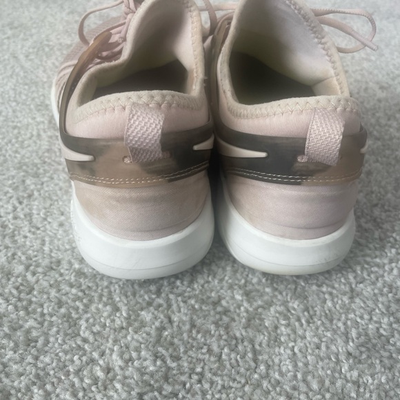 Nike Free Training Shoes - Picture 4 of 9